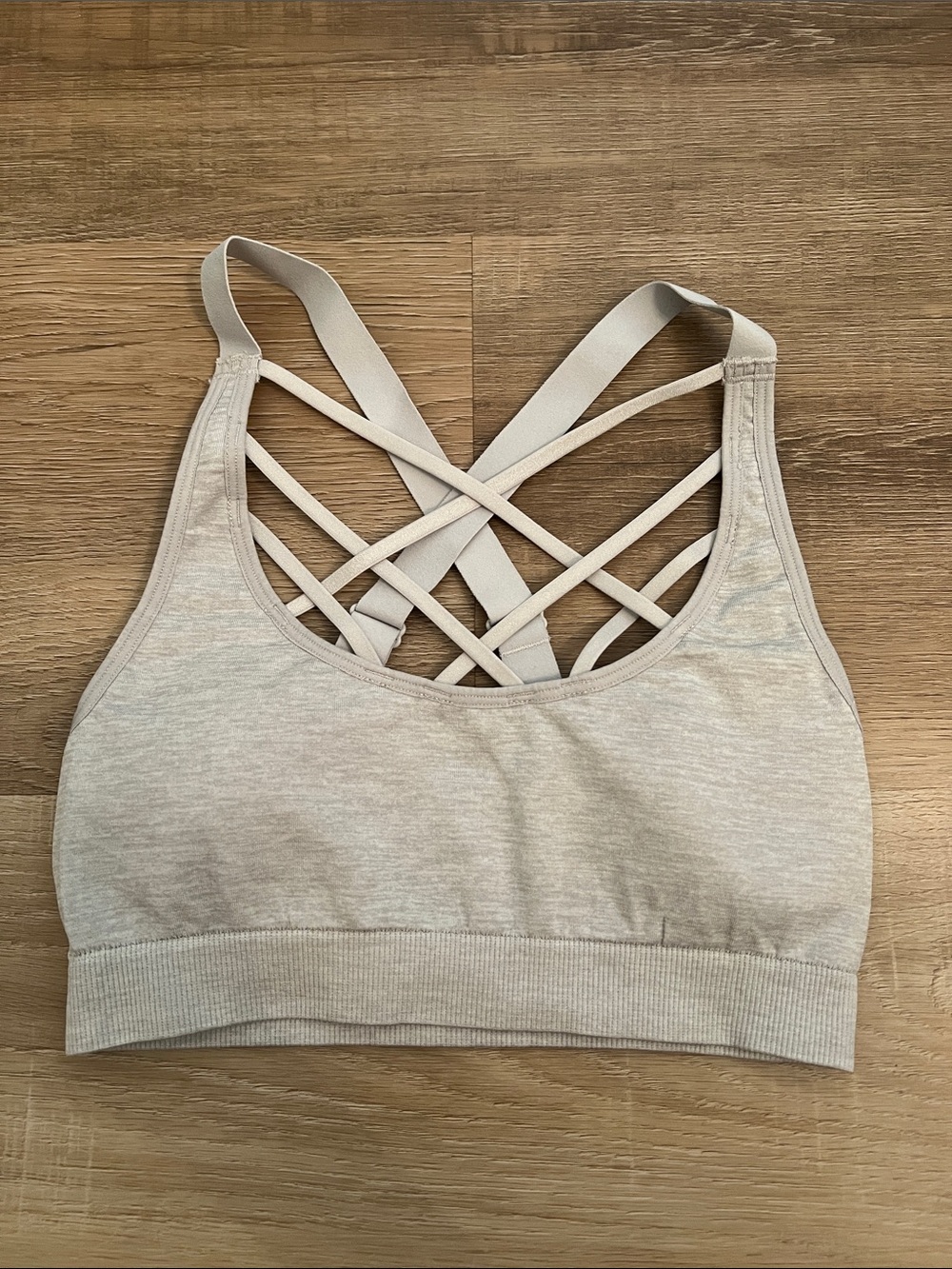 Victoria’s Secret Gray Seamless Strappy Sports Bra